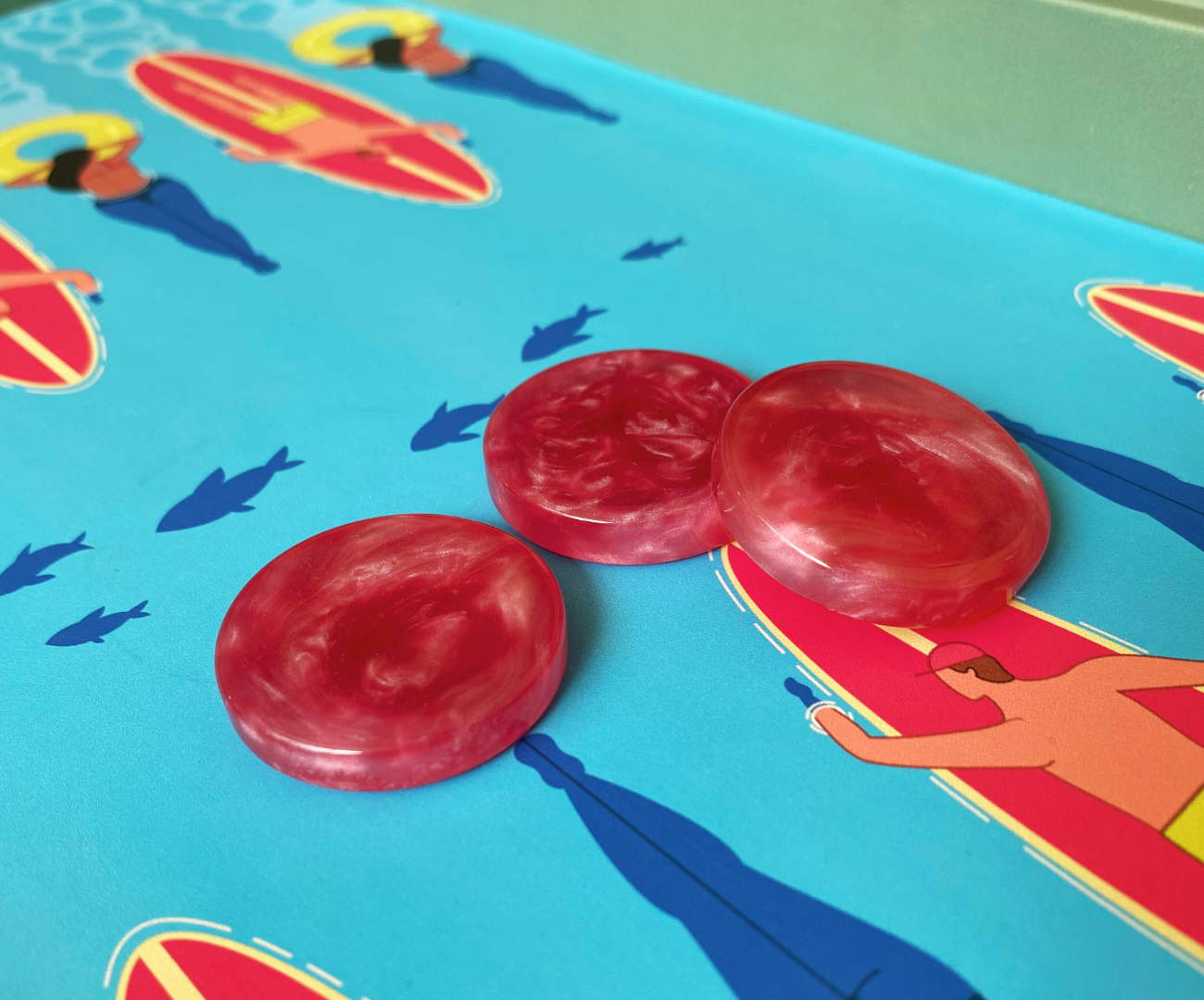 15 Happy Pink Checkers Set